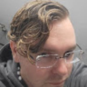 Meet your Posher, Dominic